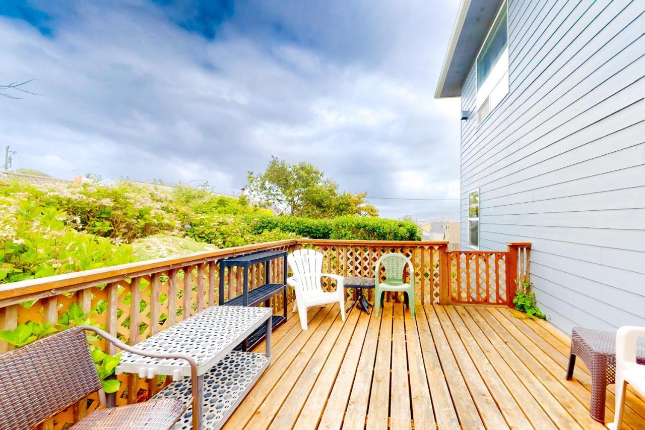 Js Beach House Lincoln City Exteriör bild
